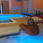 Villa Aqua *
